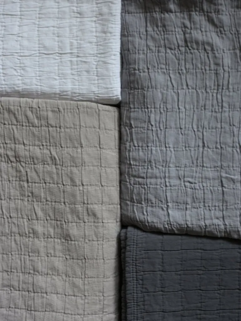 Matri Aava överkast, 200 x 260 cm, ljusgrå