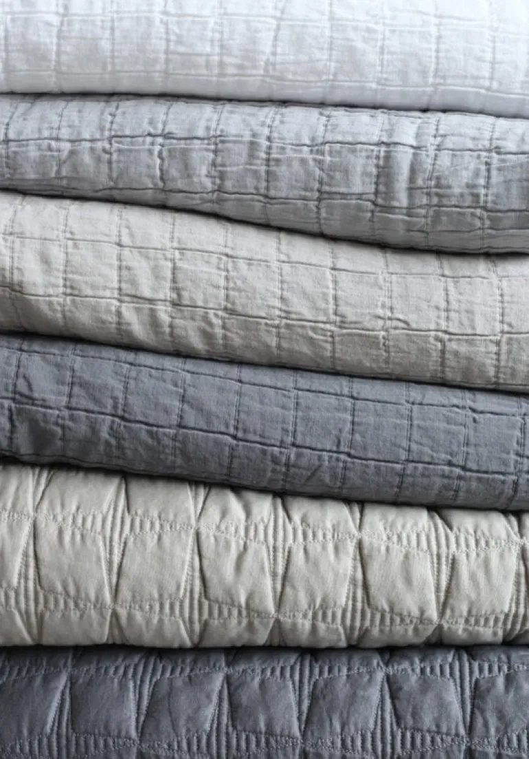 Matri Aava överkast, 200 x 260 cm, ljusgrå
