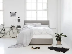 Matri Aava överkast, 160 x 260 cm, ljusgrå