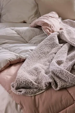 Matri Enni överkast för enkelsäng, 160 x 260 cm, rose powder