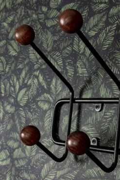 Maze Bill Horizontal klädhängare, L, svart - valnötsfärgad ask