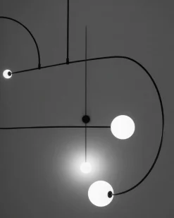 Michael Anastassiades Mobile Chandelier 13, svart patinerad mässing