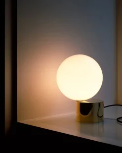 Michael Anastassiades Tip of the Tongue bordslampa, polerad mässing