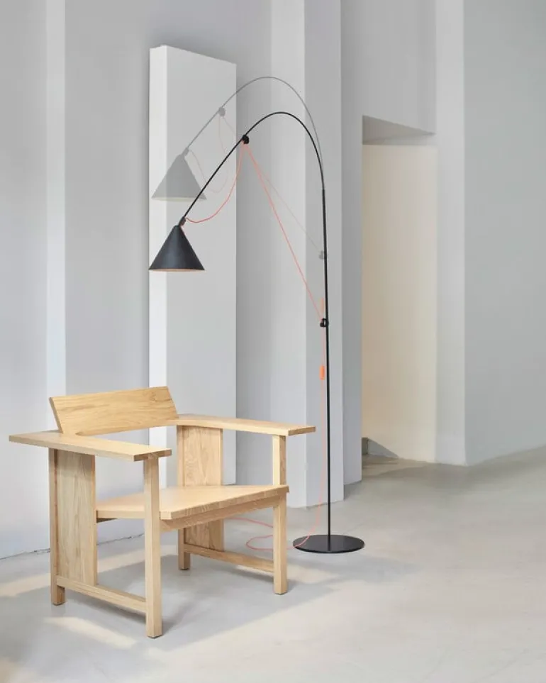 Midgard AYNO L golvlampa, 2700 K, svart - orange