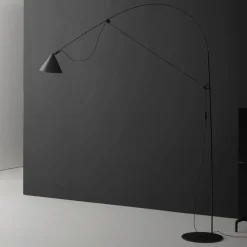 Midgard AYNO L golvlampa, 2700 K, svart