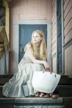 Mifuko Kiondo korg med handtag, M, vit