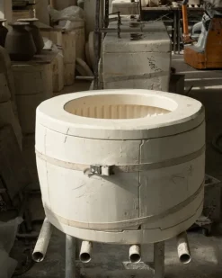 Miniforms Kolos soffbord, glaserad terrakotta