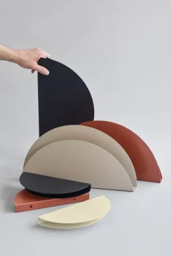 Moebe Half Moon hylla, stor, sand