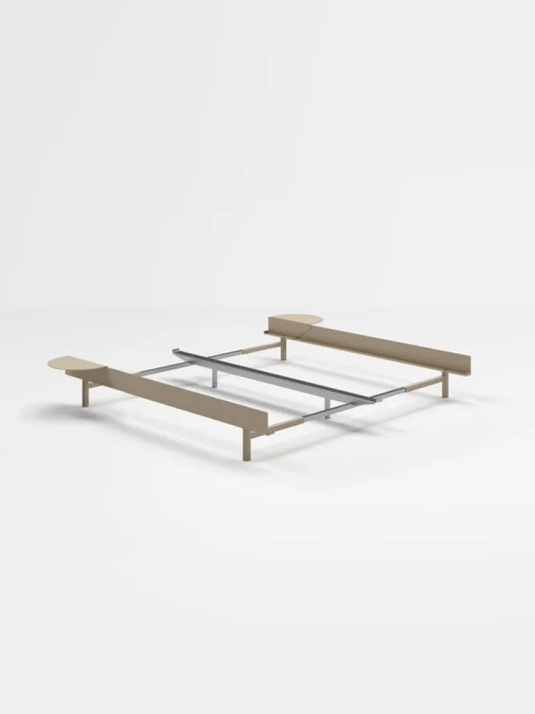 Moebe Nattduksbord, sand