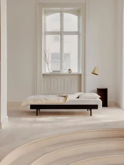 Moebe Säng, hög, 90–180 cm, svart