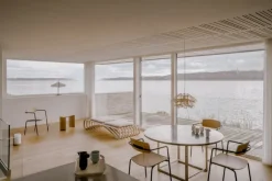 Motarasu Cho golvlampa, vit - svart