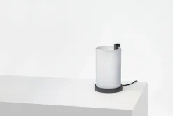 Motarasu Enso bordslampa, vit - svartbetsad ek