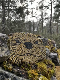 MUM's Otter väggkonst, 28 x 35 cm, guld