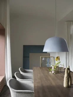 Muuto 70/70 bord, 225 x 90 cm, massiv rökt ek - sand