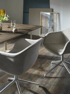 Muuto 70/70 bord, 225 x 90 cm, massiv rökt ek - grå