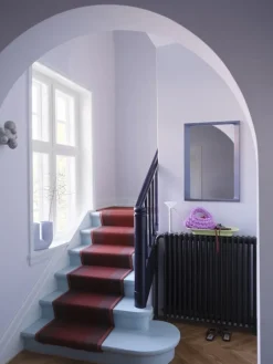 Muuto Arced spegel, 80 x 55 cm, ljuslila