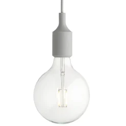 Muuto E27 LED pendellampa, ljusgrå