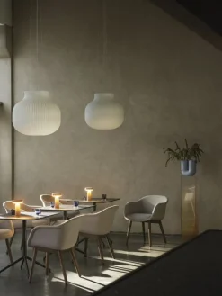 Muuto Ease bärbar lampa, brungrå