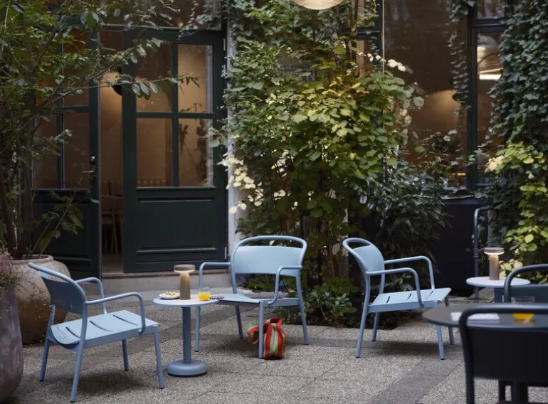 Muuto Linear Steel soffbord, 42 cm, blekblå