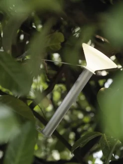 Muuto Piton bärbar lampa, aluminium