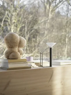 Muuto Piton bärbar lampa, svart