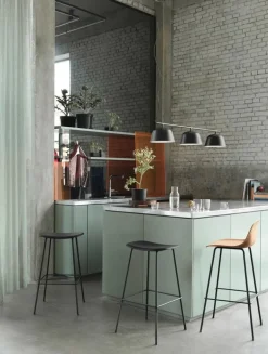 Muuto Platform bricka, mörkröd