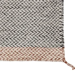 Muuto Ply matta, svart - vit