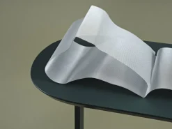 Muuto Relate sidobord 73,5 cm, mörkgrön