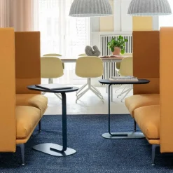 Muuto Relate sidobord 60,5 cm, blågrå