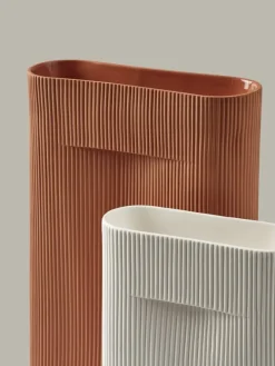 Muuto Ridge vas, liten, naturvit