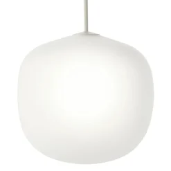 Muuto Rime pendellampa 45 cm, grå