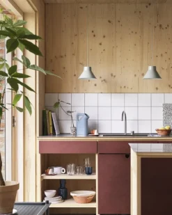 Muuto Top pendellampa, 21 cm, djupröd