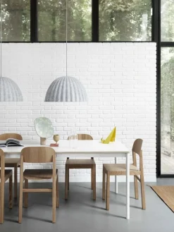 Muuto Under the Bell pendellampa, 55 cm, vit melange