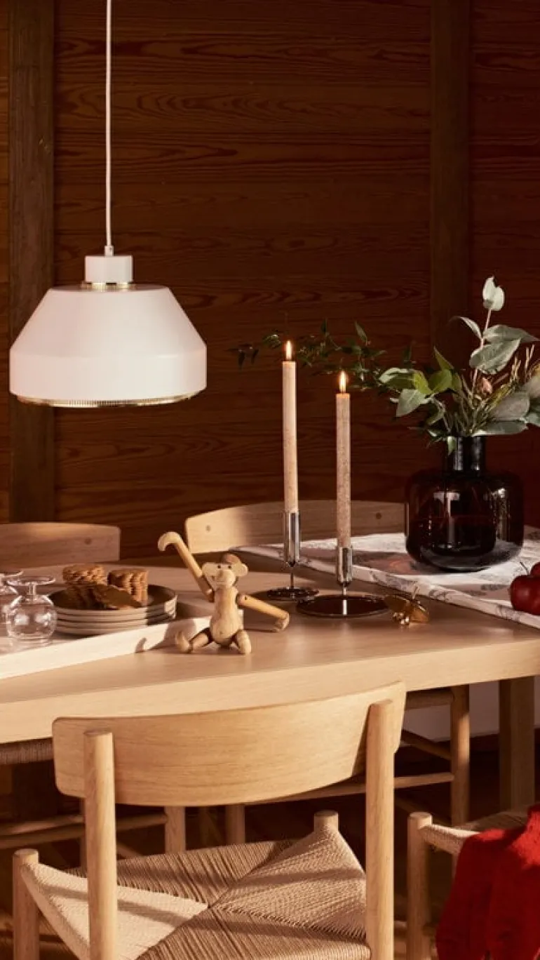 Muuto Workshop bord, 140 x 92 cm, ek - ekfaner