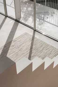 Nanimarquina Doblecara 1 matta, svart - naturvit