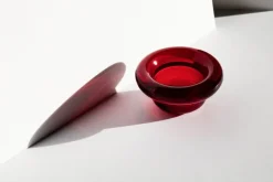 Nedre Foss Sirkel värmeljushållare, röd