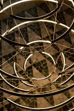 Nemo Lighting Drop 9 pendellampa, 2700 K, satin gold