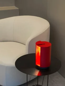 Nemo Lighting Pivotante à Poser bordslampa, karminröd