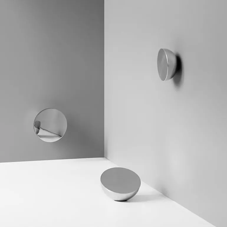 New Works Aura spegel, stor, rostfritt stål