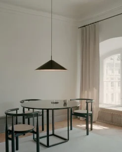 New Works Brolly pendellampa, 70 cm, anodiserad svart