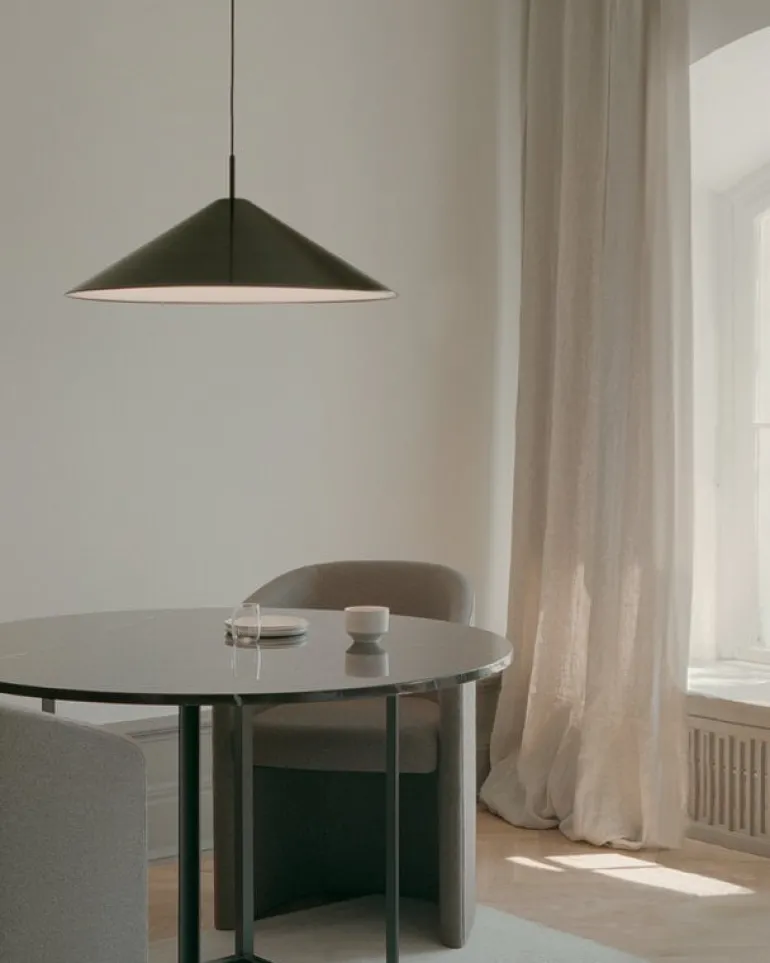 New Works Brolly pendellampa, 70 cm, anodiserad svart