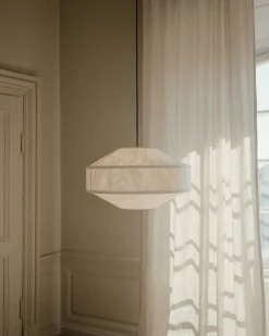 New Works Kite pendellampa, 55 cm, vit