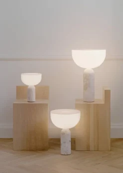 New Works Kizu bordslampa, liten, Kunis Breccia-marmor