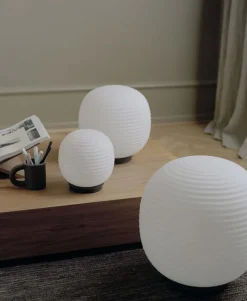 New Works Lantern Globe bordslampa, liten