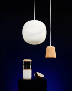 New Works Material pendellampa, kork