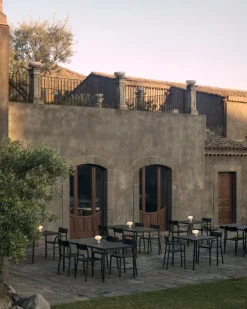 New Works May fåtölj, mörkgrön