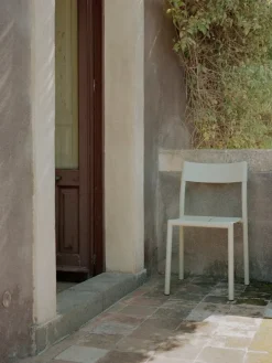 New Works May stol, ljusgrå