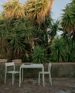 New Works May stol, ljusgrå