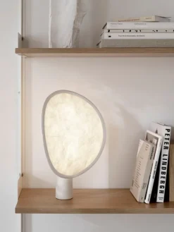 New Works Tense bärbar bordslampa, vit