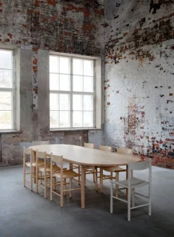 Nikari Akademia stol, ljus ek